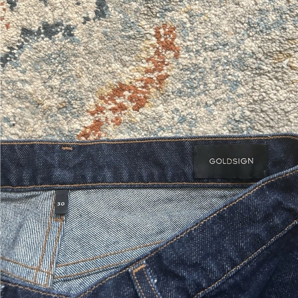 Size 30 Goldsign brand dark wash straight leg jeans - Picture 3 of 3